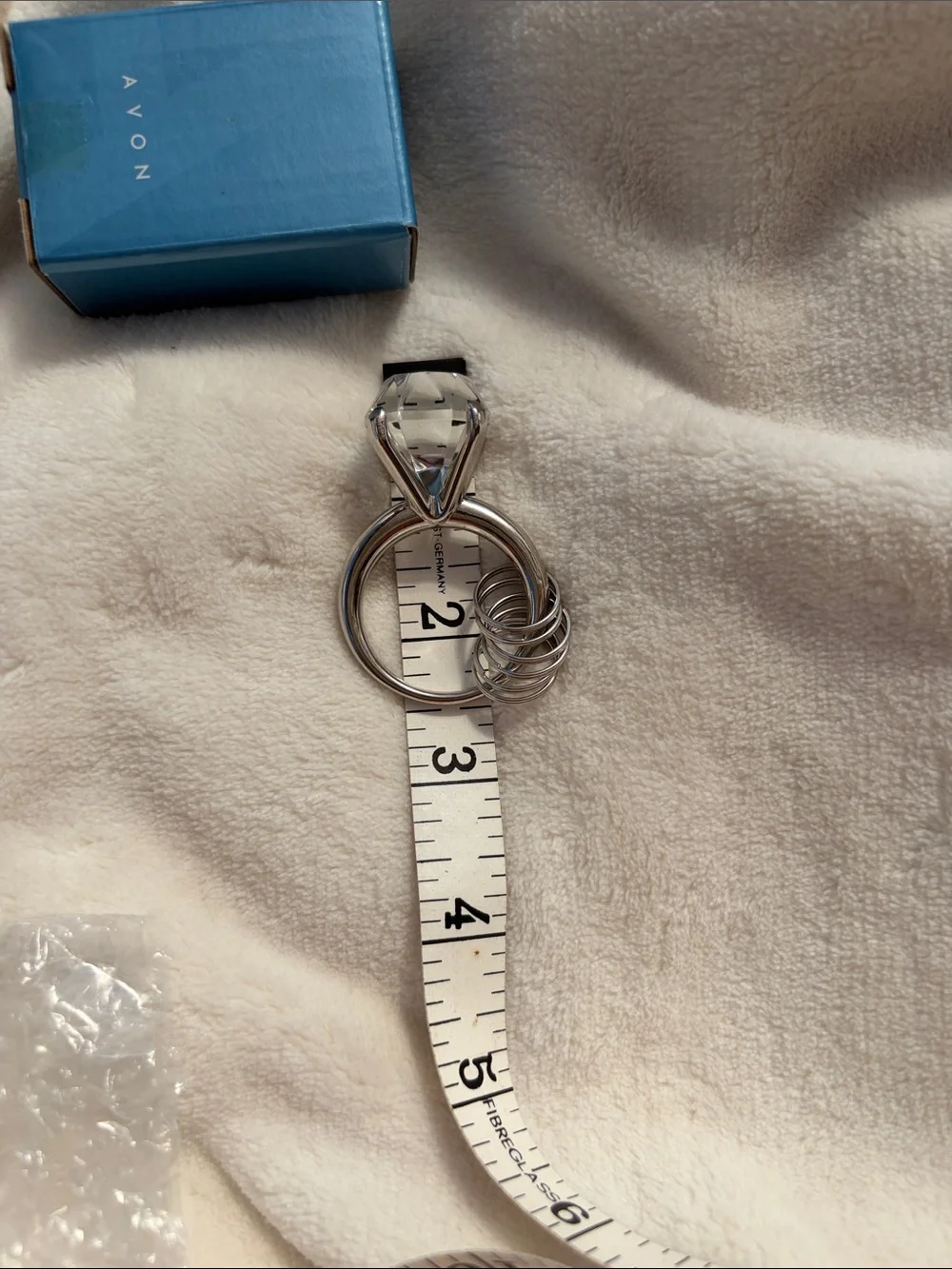 Avon diamond ring key chain
